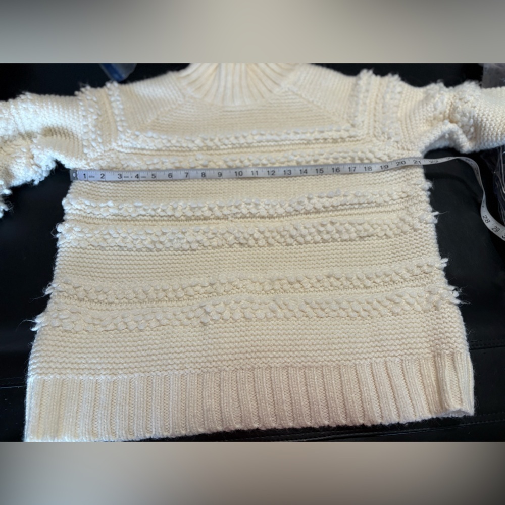 Magaschioni Creme Cable Knit Popcorn Sweater Size Large - Picture 7 of 10